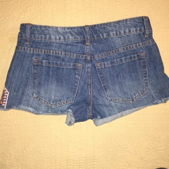Forever 21 Premium Denim shorts - Picture 2 of 4